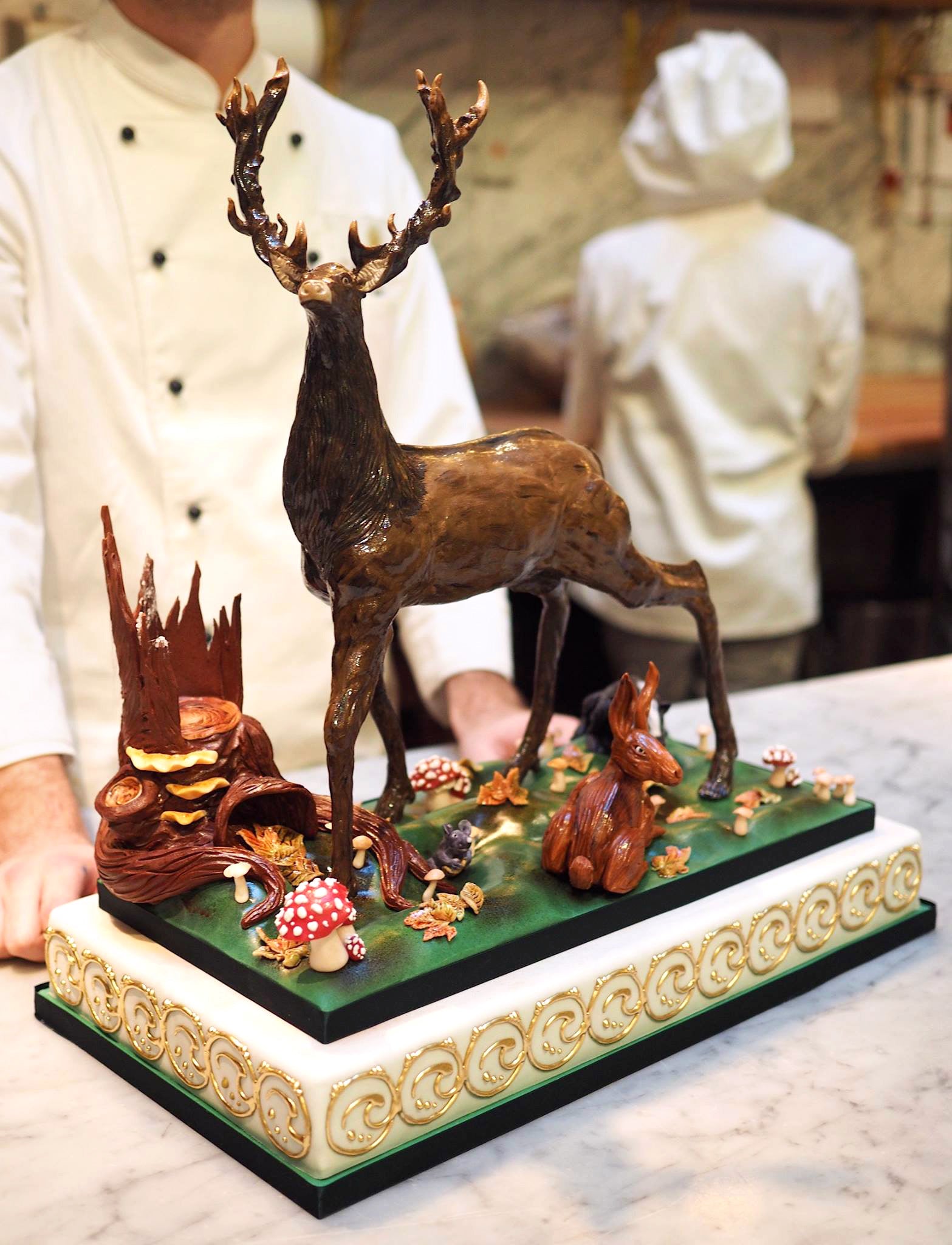 Custom Cakes – Demel Wien